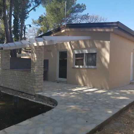 Tatil parkı Mimoza 3*