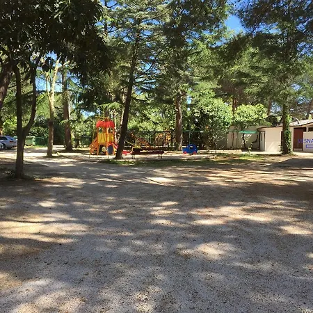 Tatil parkı Mimoza 3*