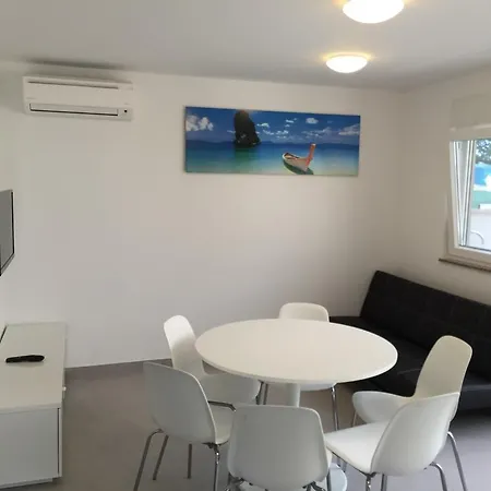 Tatil parkı Mimoza 3*