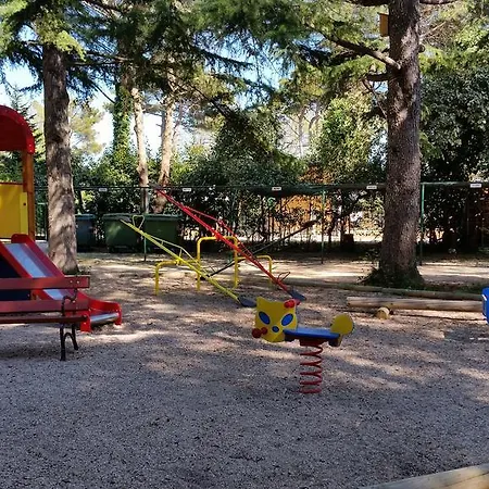 Tatil parkı Mimoza Bašanija